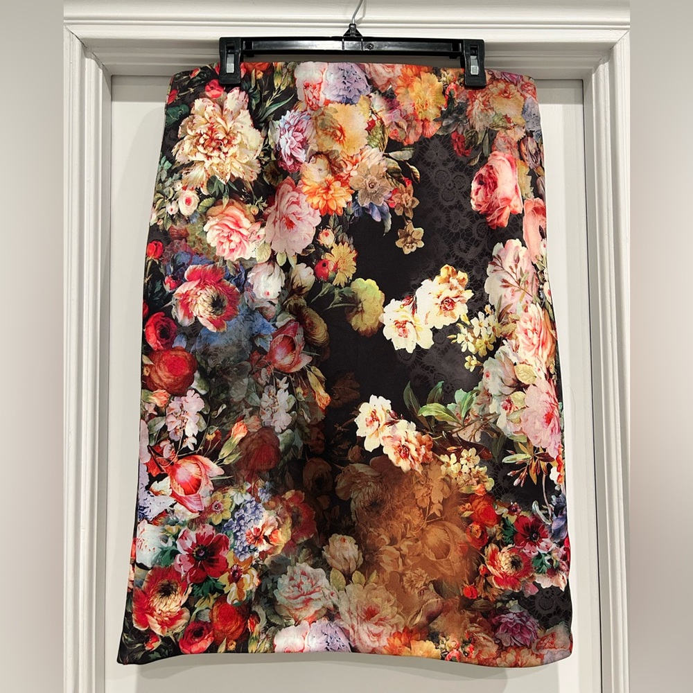 ECI New York Floral Print Women's Skirt